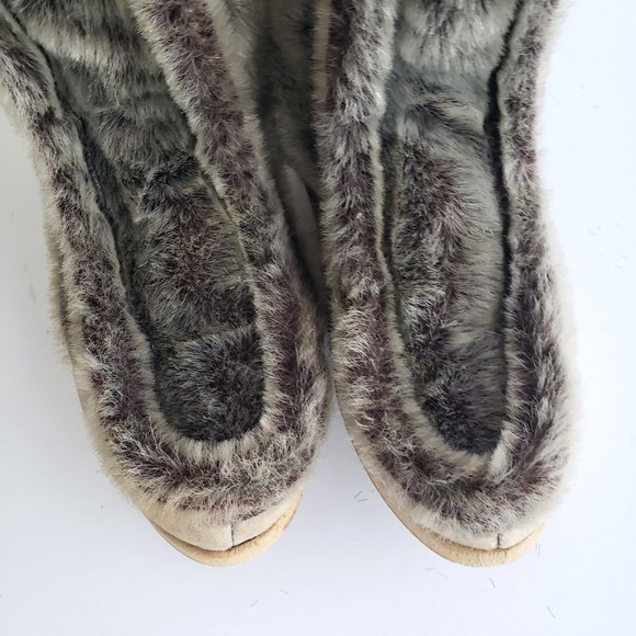 Vintage 70s/80s Faux seal fur Boots by Snowland - Picture 13 of 16